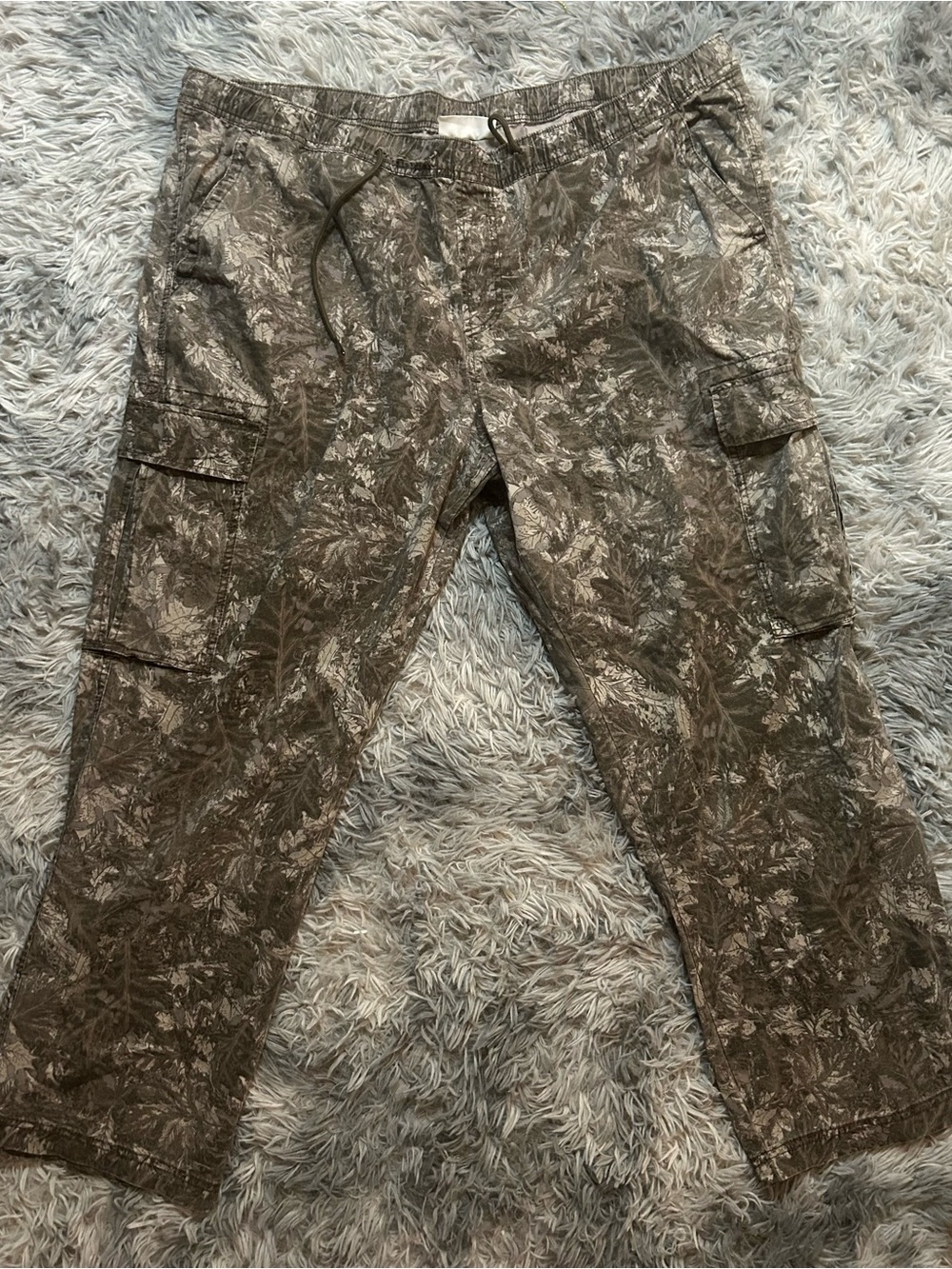 Men's Brown Cargo Pants - Leaf Print